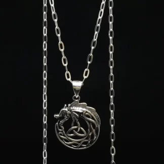 Cadena triqueta dragón de plata