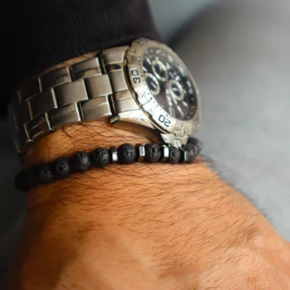 Pulsera piedra volcánica II