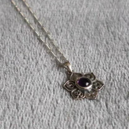 Collar flor del loto amatista - Imagen 3